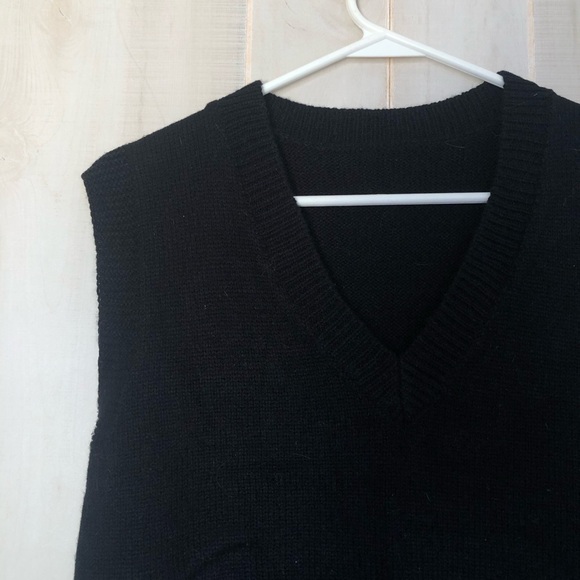 Black V-Neck Sweater Vest - Picture 4 of 5